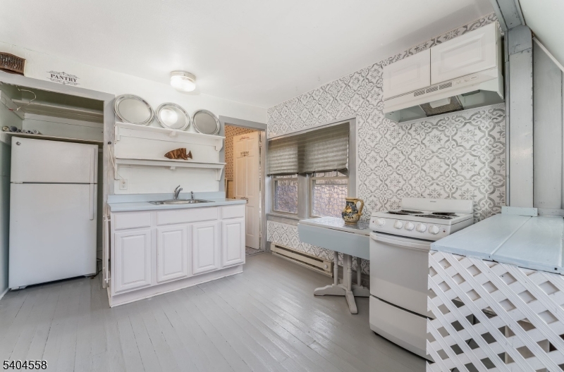 College - Residential Lease