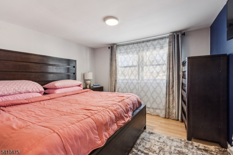 Laurel Park - Residential