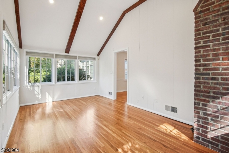 Memorial Field - Residential