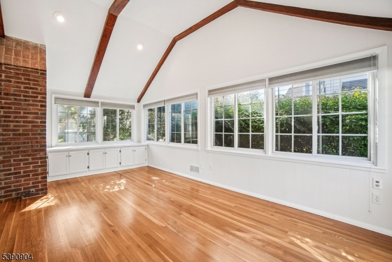 Memorial Field - Residential