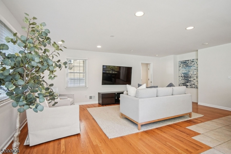 Memorial Field - Residential