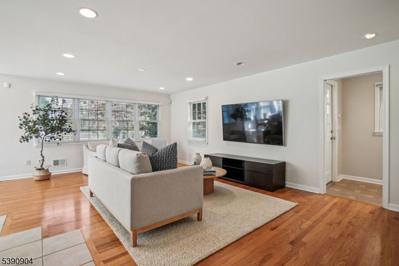 Memorial Field - Residential