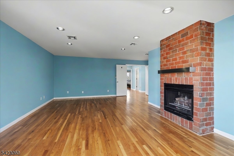 Kenwood Estates - Residential