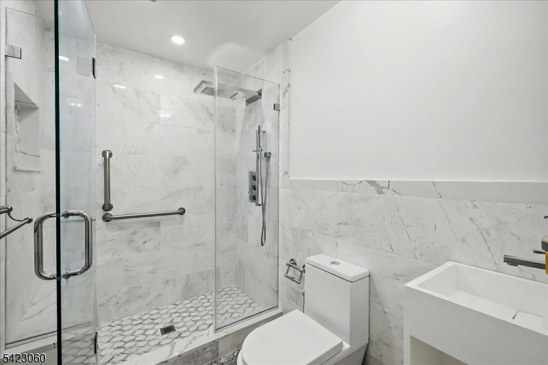 Kenwood Estates - Residential