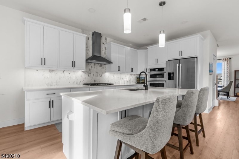 Montgomery Crossing - Residential