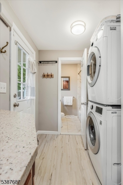 BUDD LAKE - Residential