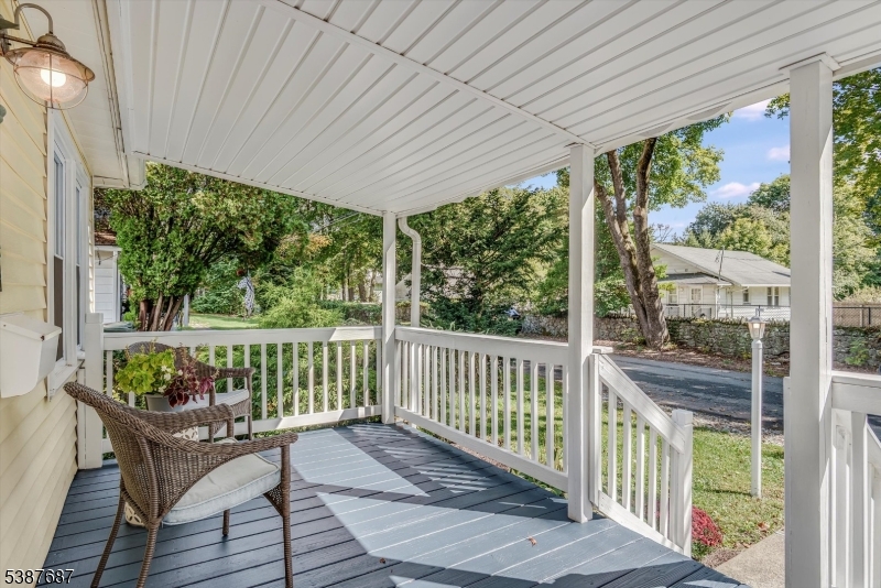 BUDD LAKE - Residential