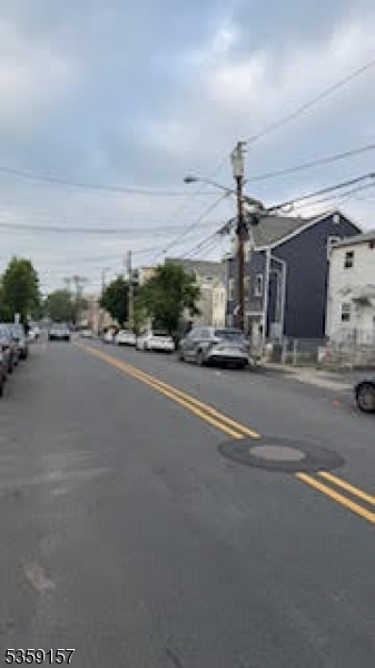 Paterson City, New Jersey 07522, United States, 2 Bedrooms Bedrooms, ,1 BathroomBathrooms,Residential,Active,133283