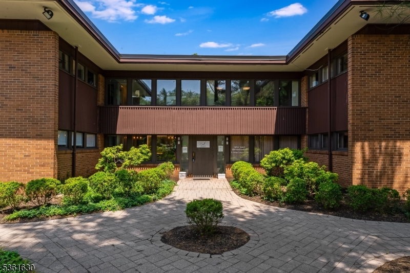 Madison Professional Bldg - Commercial Sale