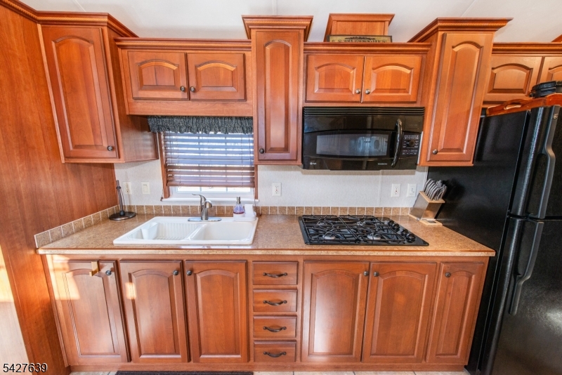 Sycamore Section Condominiu - Residential