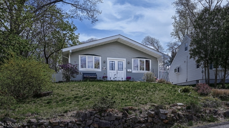 PACKANACK LAKE - Residential