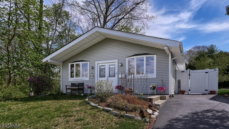 PACKANACK LAKE - Residential