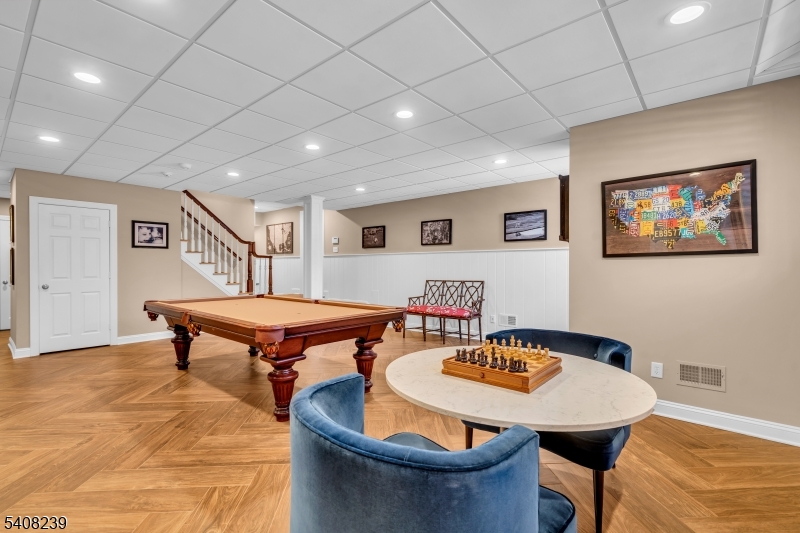 Rolling Hill - Residential