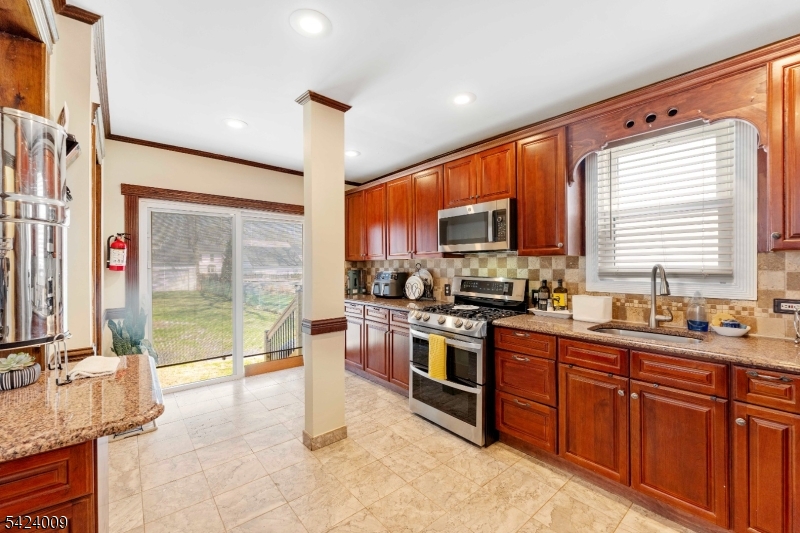 Elmora - Residential