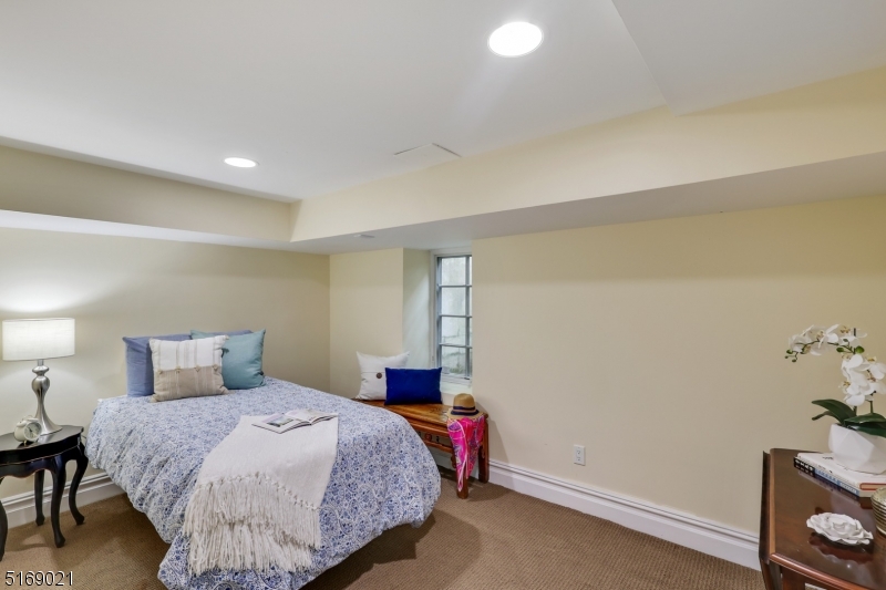 Hartshorn - Residential