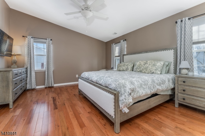 Season Glenn - Residential