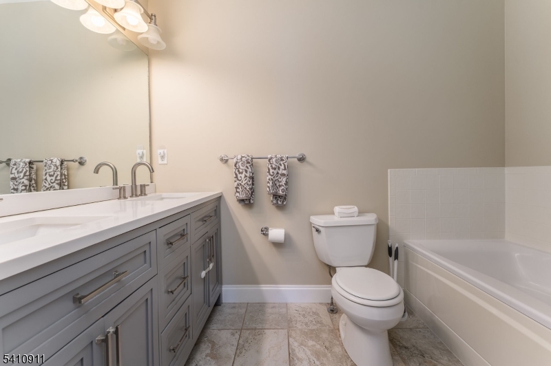 Season Glenn - Residential