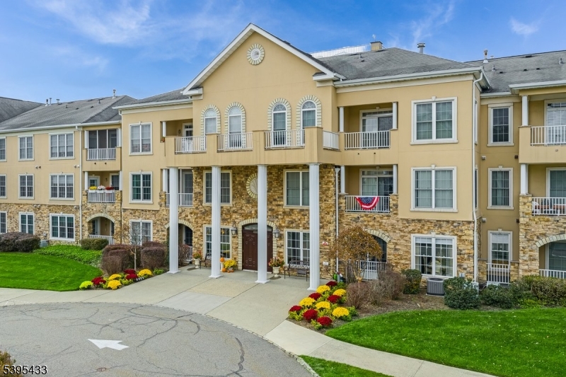 Fox Hills - Residential