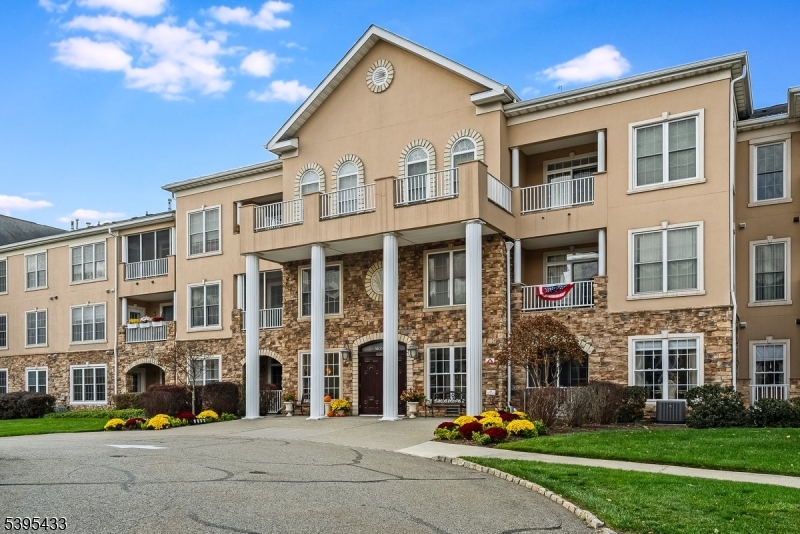 Fox Hills - Residential