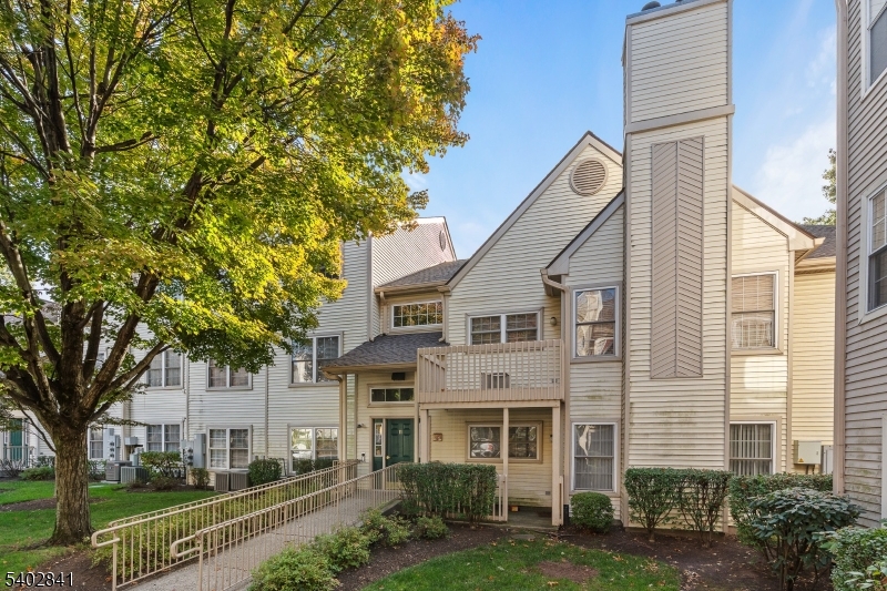 Evergreen Condo - Residential