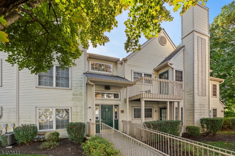 Evergreen Condo - Residential