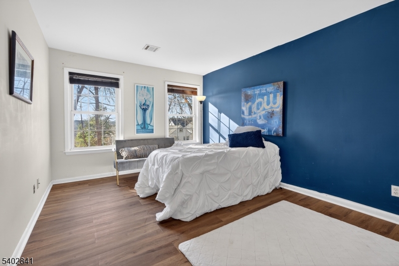 Evergreen Condo - Residential