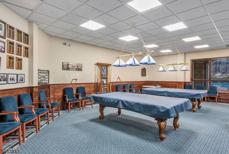 Fox Hills - Residential