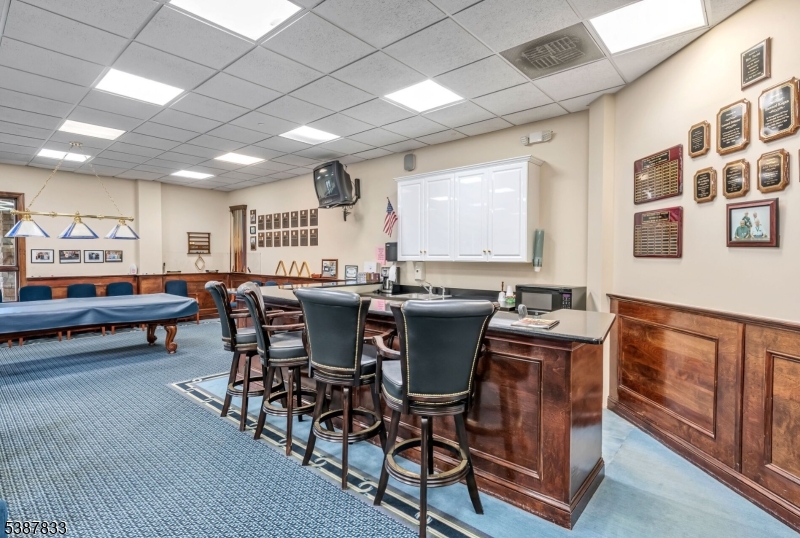 Fox Hills - Residential