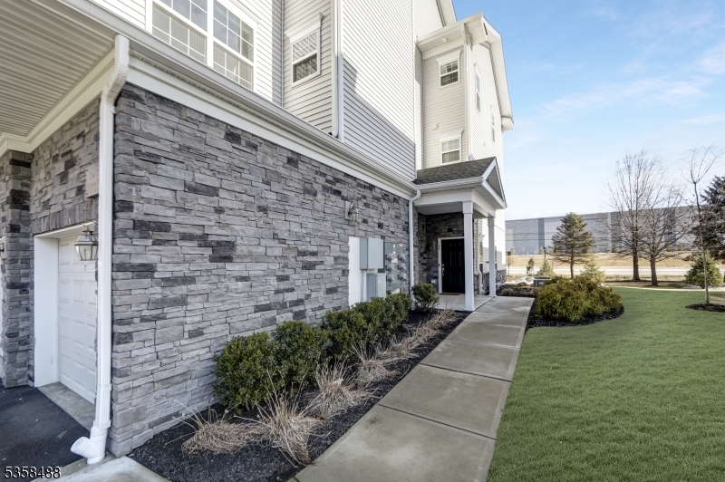 Collection at Morris Plains - Residential