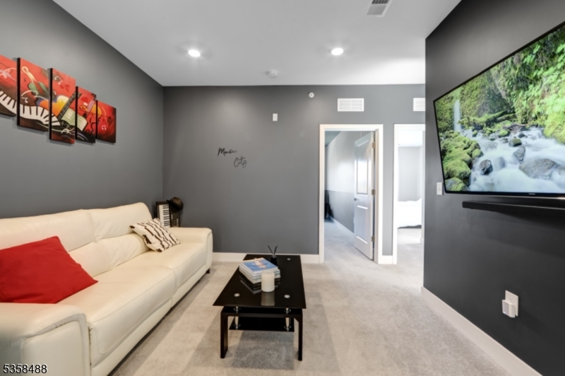 Collection at Morris Plains - Residential