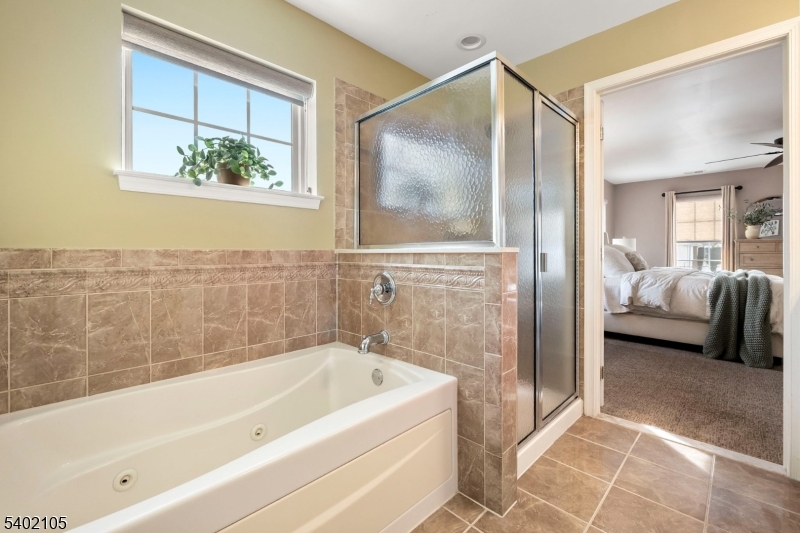 South Bound Brook Boro, New Jersey 08880, United States, 3 Bedrooms Bedrooms, ,3 BathroomsBathrooms,Residential,Active,257486