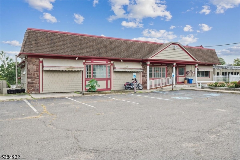 Readington Twp., New Jersey 08876, United States, ,Residential,Active,210438