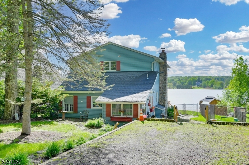 87 Bearfort Rd