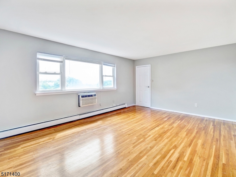 Mountain Club - Residential Lease