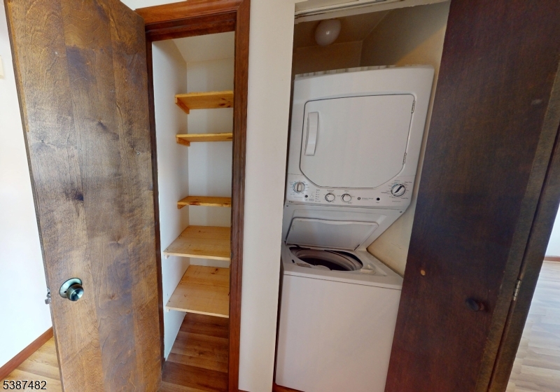 Holiday Lake - Residential Lease