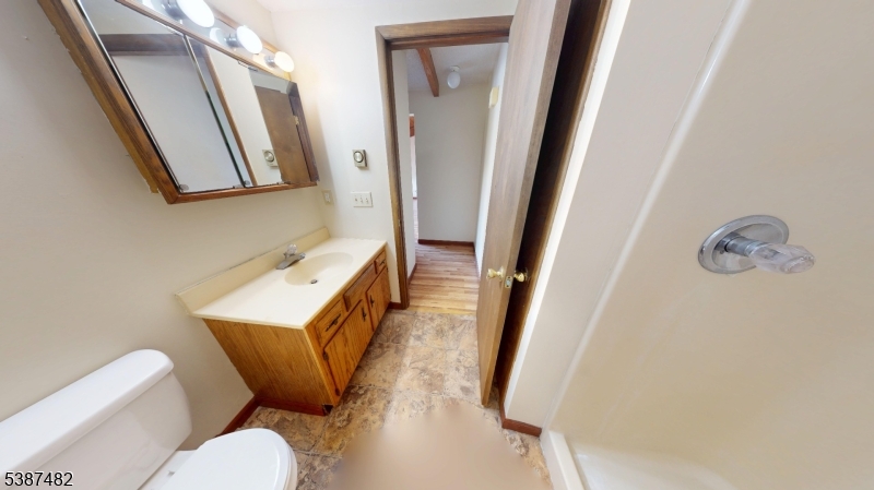 Holiday Lake - Residential Lease