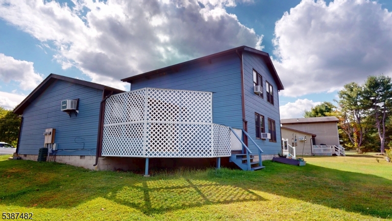 Holiday Lake - Residential Lease