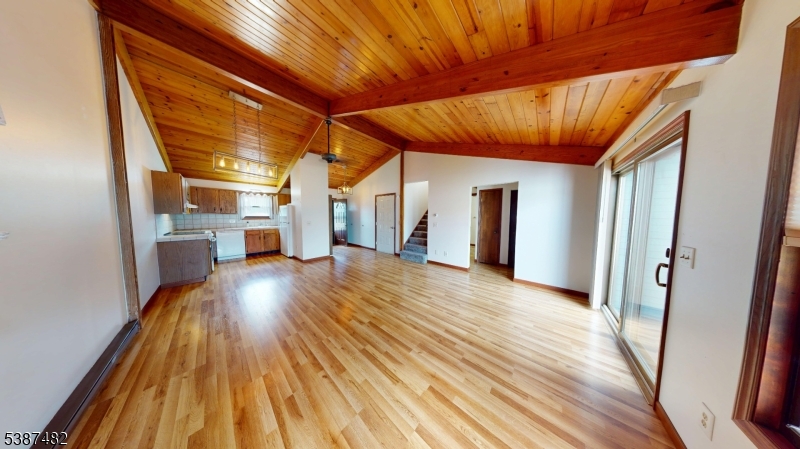 Holiday Lake - Residential Lease