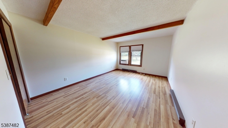 Holiday Lake - Residential Lease