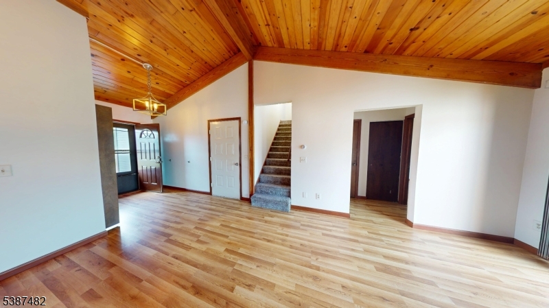 Holiday Lake - Residential Lease