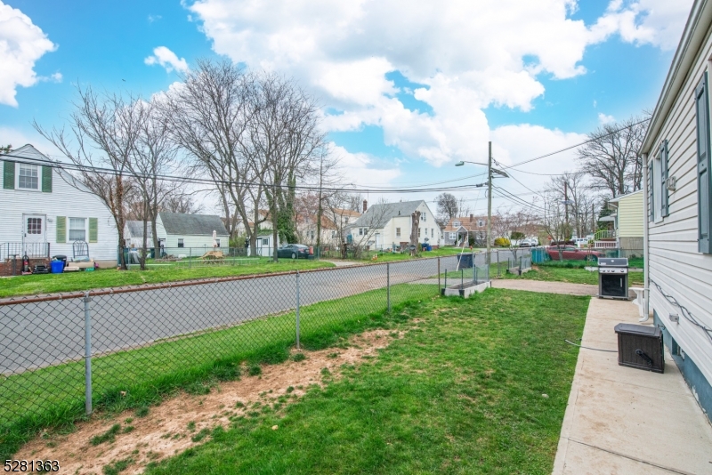 Berdines Corner - Residential