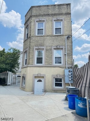 233 MALVERN ST, NEWARK, NJ 07105 - Image bc9d65dd463dfe336adbfdf1e89bd1ff/3069446079