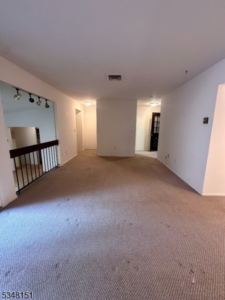 Clinton Twp., New Jersey 08801, United States, 1 Bedroom Bedrooms, ,1 BathroomBathrooms,Residential,Pending,100811