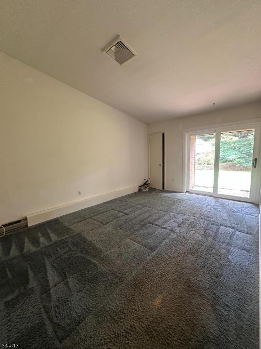 Clinton Twp., New Jersey 08801, United States, 1 Bedroom Bedrooms, ,1 BathroomBathrooms,Residential,Pending,100811