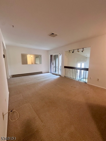 Clinton Twp., New Jersey 08801, United States, 1 Bedroom Bedrooms, ,1 BathroomBathrooms,Residential,Pending,100811