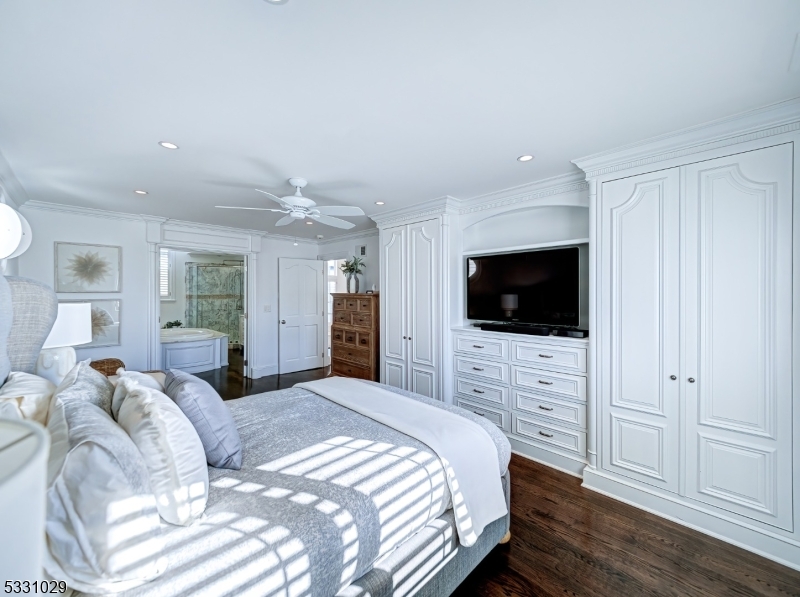 Silver Beach - Residential