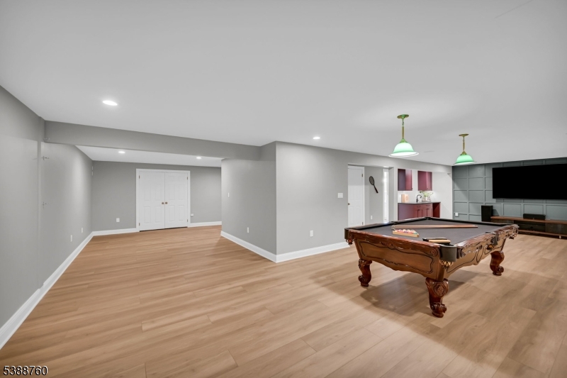 Reservoir Ridge - Residential