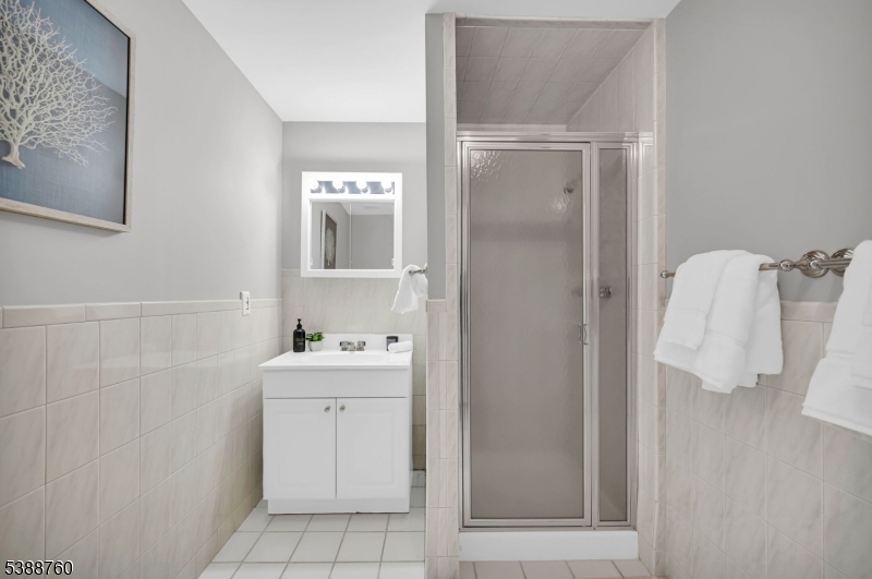 Reservoir Ridge - Residential