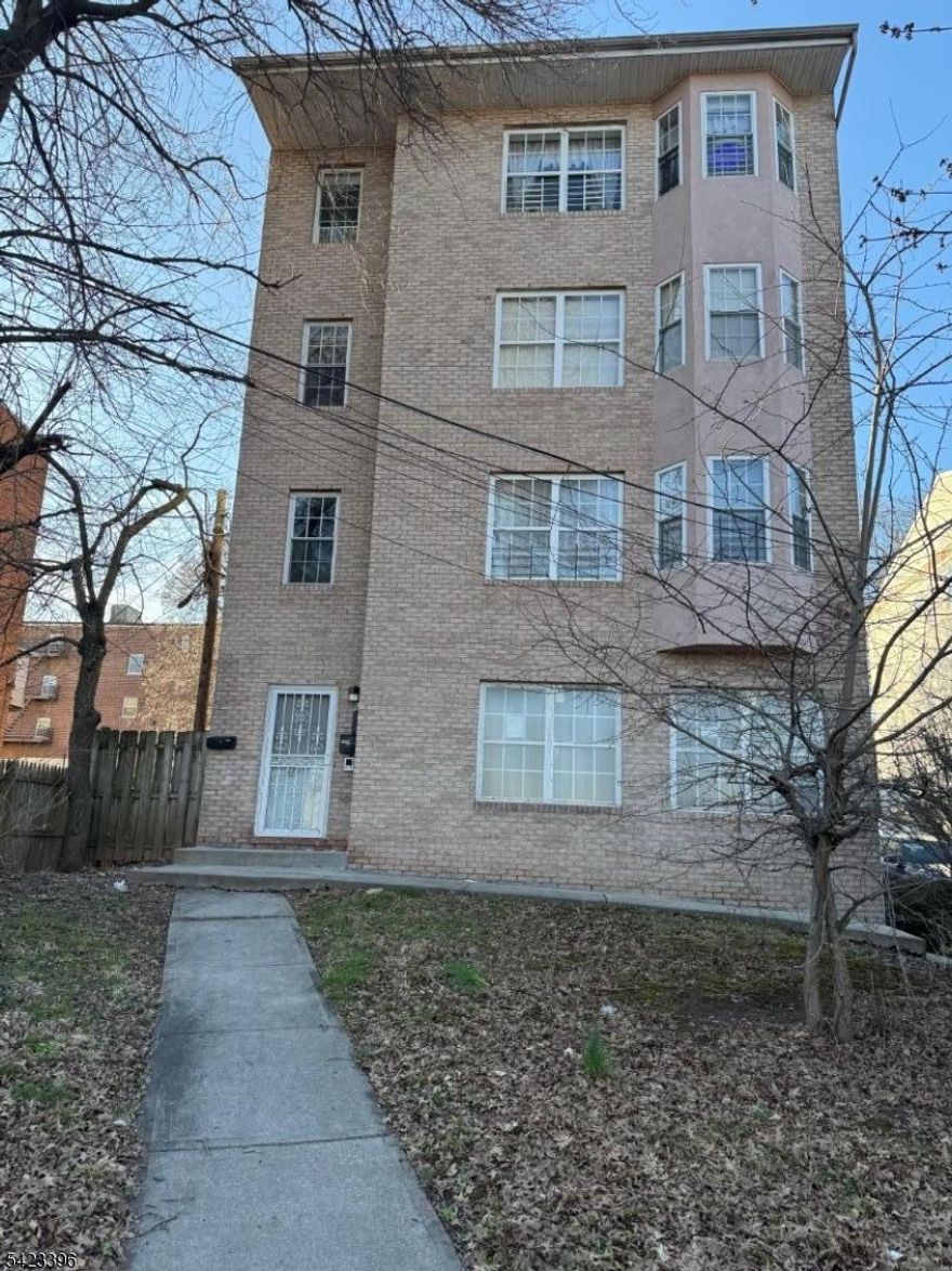 You will not want to miss this spacious three bedroom rental. Open concept,formal  living and dining room.Featuring two full baths ,hardwood floors and central air conditioning.The rental includes two parking spaces.