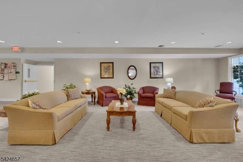 Fox Hills - Residential